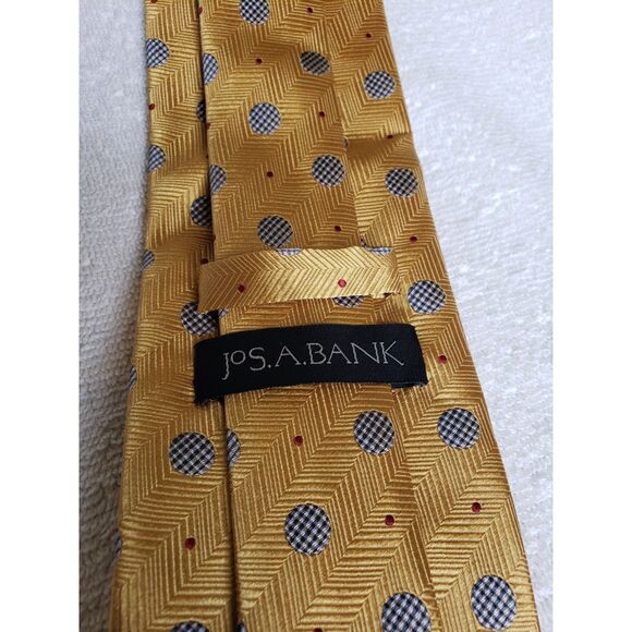 Jos A Bank 100% Silk Tie Gold Small Red Dots Black/White Circles NWT Executive - Picture 2 of 6